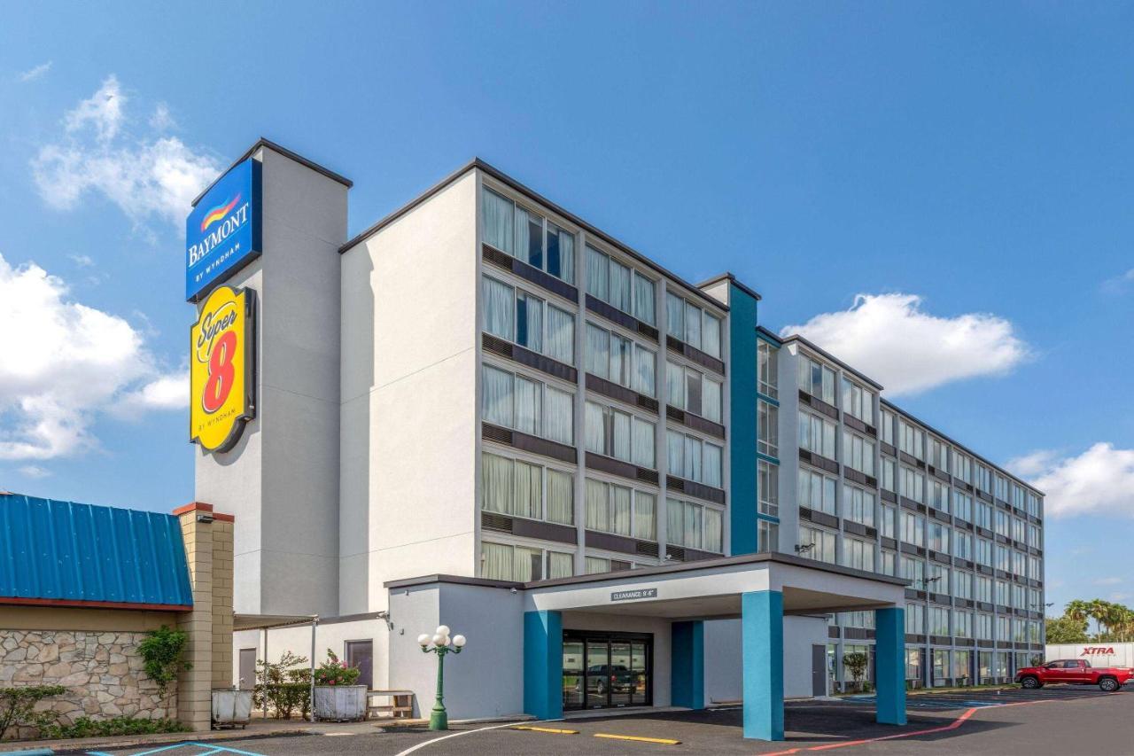 ホテル Baymont By Wyndham ラレド エクステリア 写真