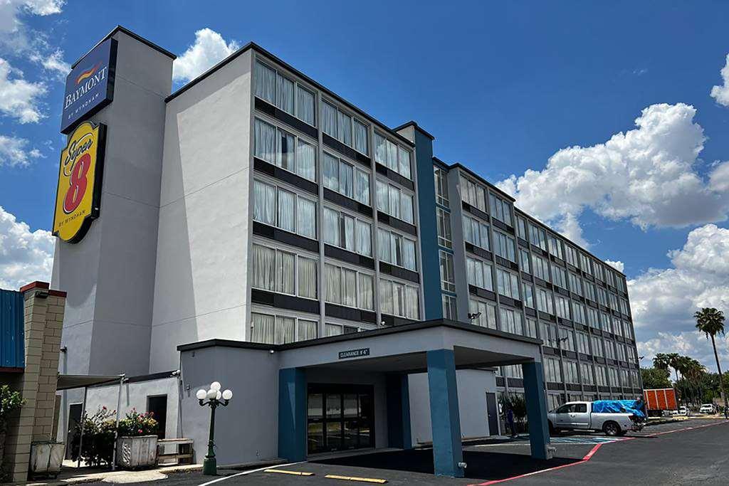ホテル Baymont By Wyndham ラレド エクステリア 写真